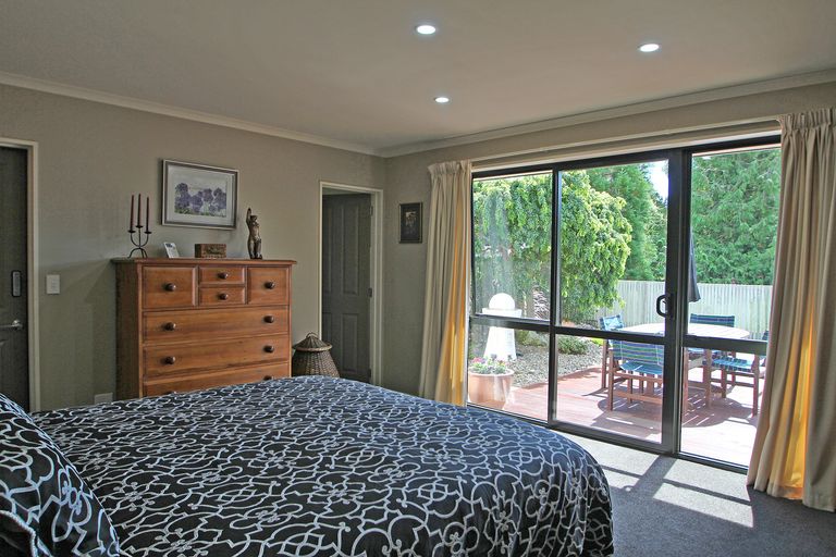 Photo of property in 17 Charles Street, Weston, Oamaru, 9401