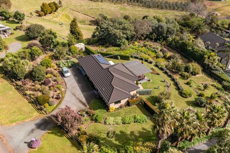 Photo of property in 98 River Drive, Kerikeri, 0294