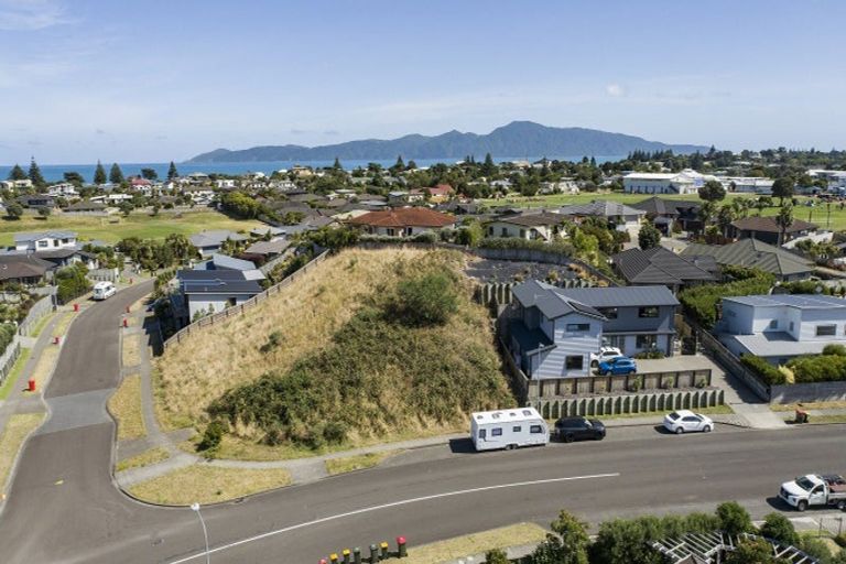 Photo of property in 57 Hillcrest Road, Raumati Beach, Paraparaumu, 5032