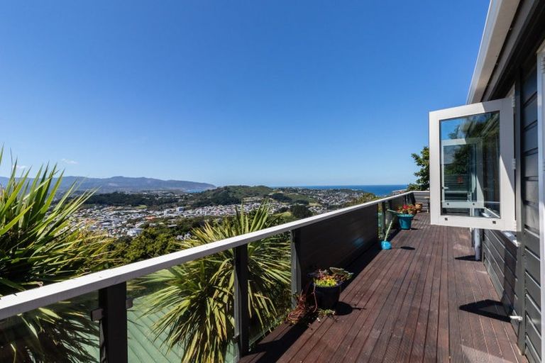 Photo of property in 16 Fortunatus Street, Brooklyn, Wellington, 6021