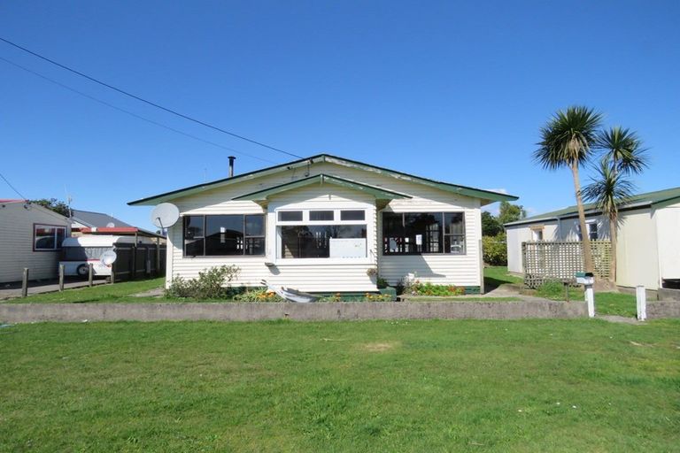 Photo of property in 2 Salisbury Street, Westport, 7825