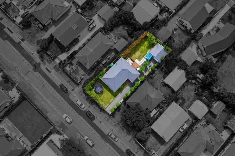 Photo of property in 142 Pacific Road, North New Brighton, Christchurch, 8083