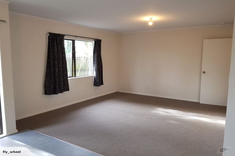 Photo of property in 1/34 Maplesden Drive, Clendon Park, Auckland, 2103