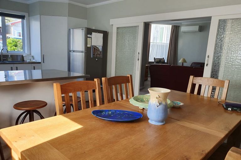 Photo of property in 30 Hiropi Street, Newtown, Wellington, 6021