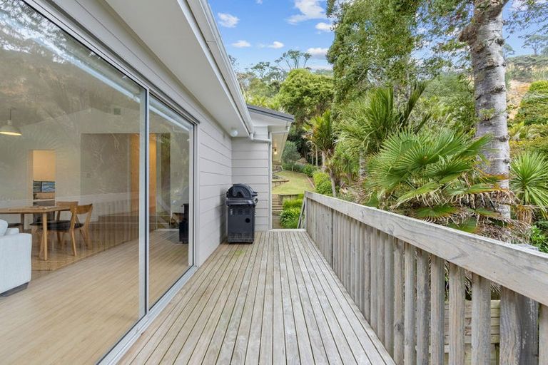 Photo of property in 188 Motutara Road, Muriwai, Waimauku, 0881