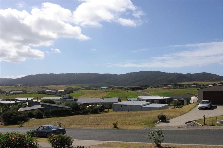 Photo of property in 11 Marram Place, Mangawhai Heads, Mangawhai, 0505