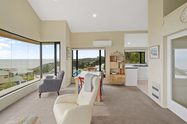Photo of property in 3 Gardenhill Lane, Redcliffs, Christchurch, 8081