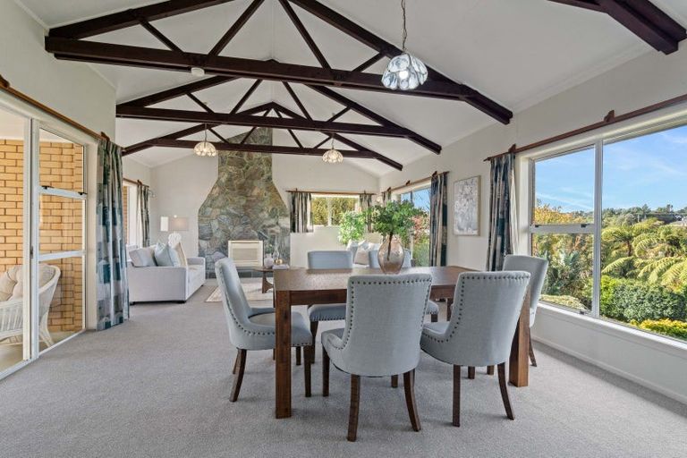 Photo of property in 6c Fairview Place, Westown, New Plymouth, 4310