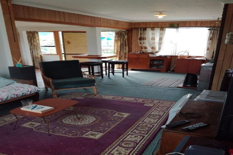 Photo of property in 9 Milton Street, Ohai, 9635