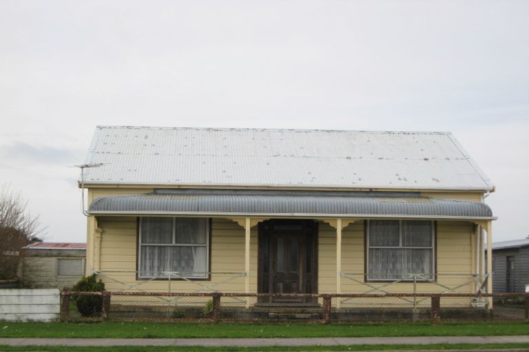 Photo of property in 92 Browne Street, Waitara, 4320