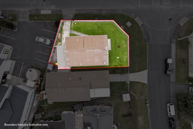 Photo of property in 2/3 Centreway Road, Orewa, 0931