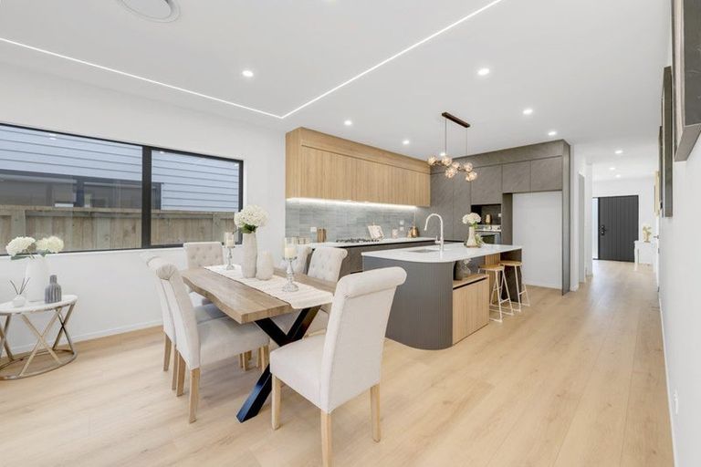 Photo of property in 15 Star Cross Road, Karaka, 2580