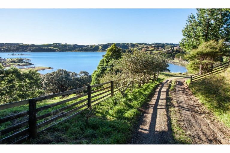 Photo of property in 107 Ohiwa Loop Road, Waiotahe, Opotiki, 3198