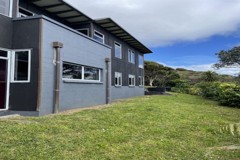 Photo of property in 16 Log Race Road, Piha, New Lynn, 0772