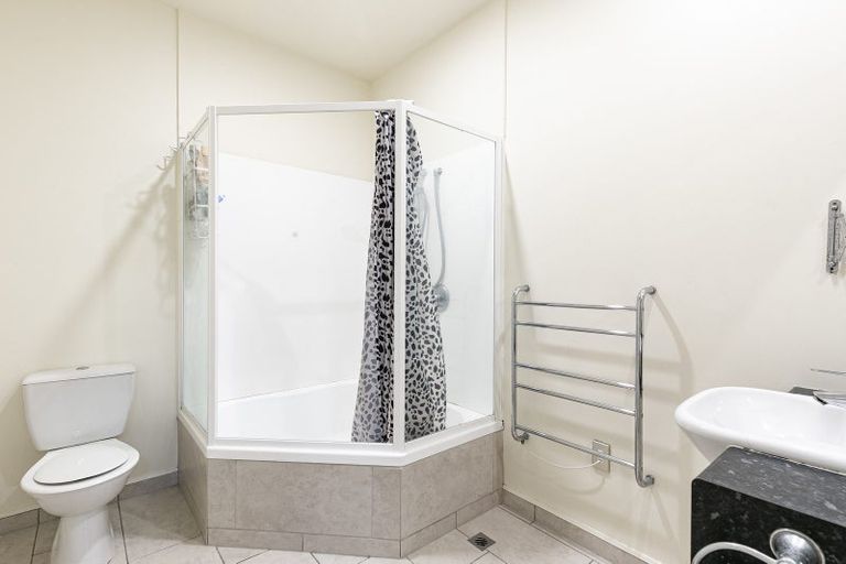 Photo of property in Stadium Garden Flats, 509/107 Thorndon Quay, Pipitea, Wellington, 6011