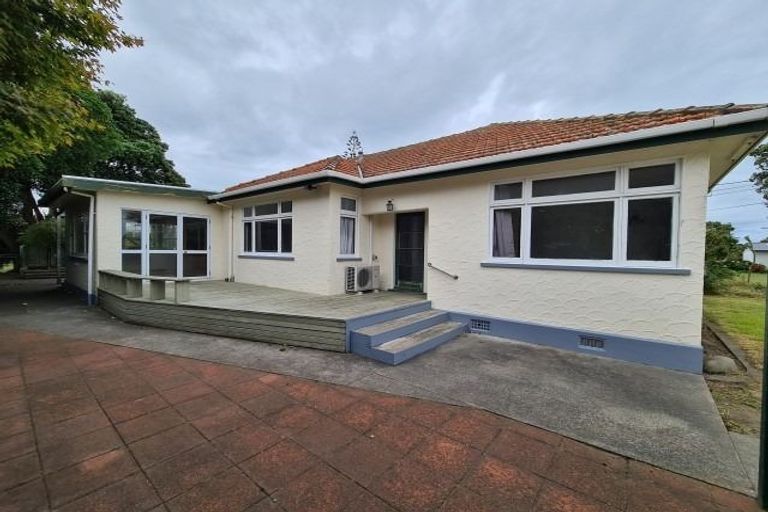Photo of property in 31 Dives Avenue, Hawera, 4610