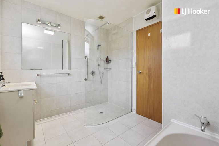 Photo of property in 103 Surrey Street, Forbury, Dunedin, 9012