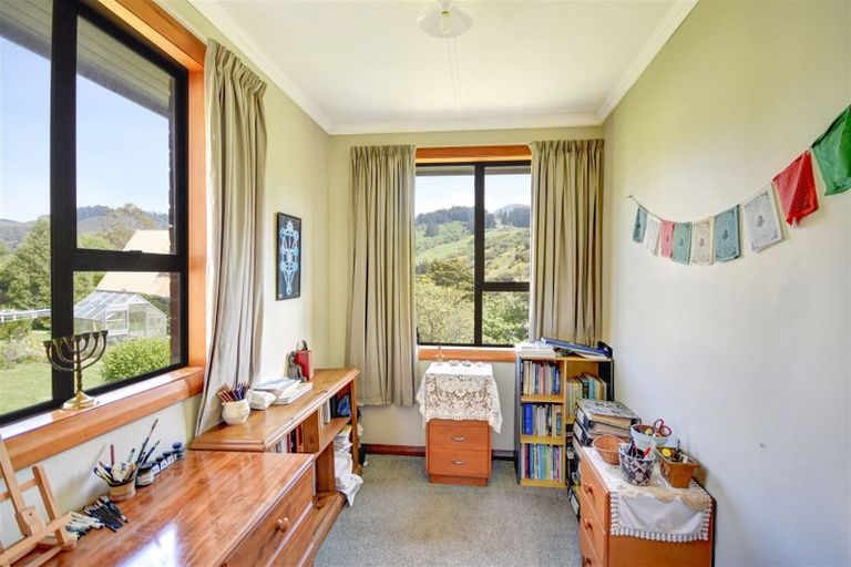 Photo of property in 6 District Road, Roseneath, Port Chalmers, 9023