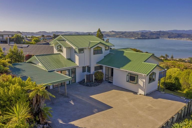 Photo of property in 99 Centennial Drive, Whitianga, 3510