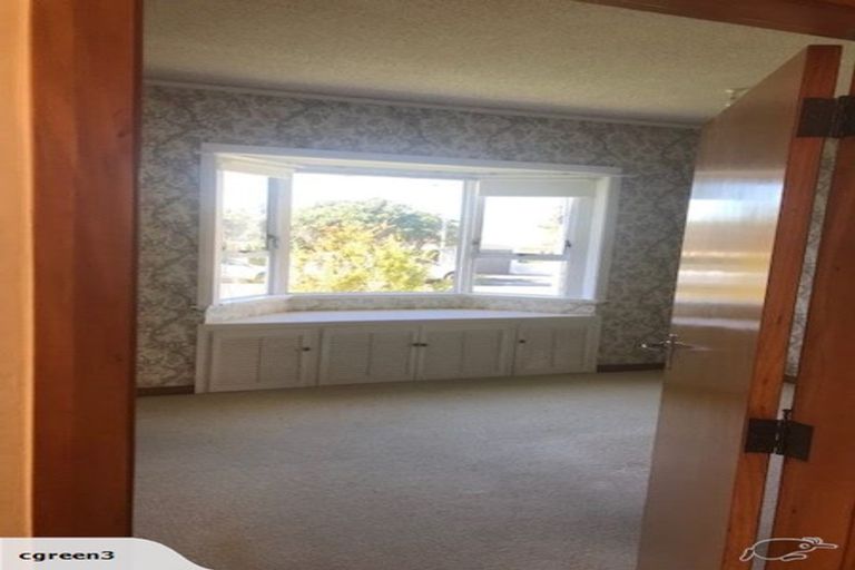 Photo of property in 22 Niccol Avenue, Narrow Neck, Auckland, 0624