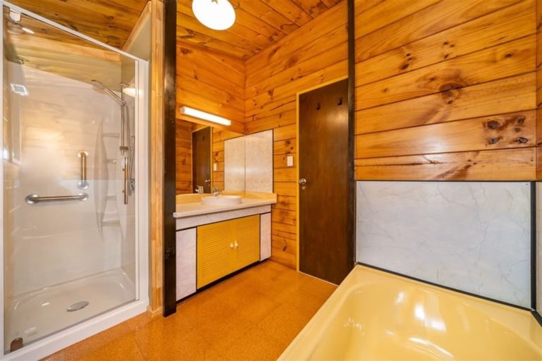 Photo of property in 72a Moon Ridge Road, Moonshine Valley, Porirua, 5381