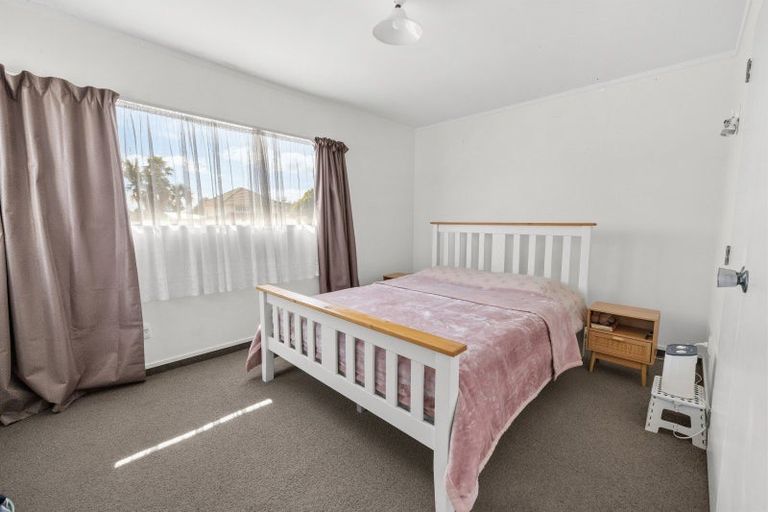 Photo of property in 2/18 Carnot Street, Glenholme, Rotorua, 3010