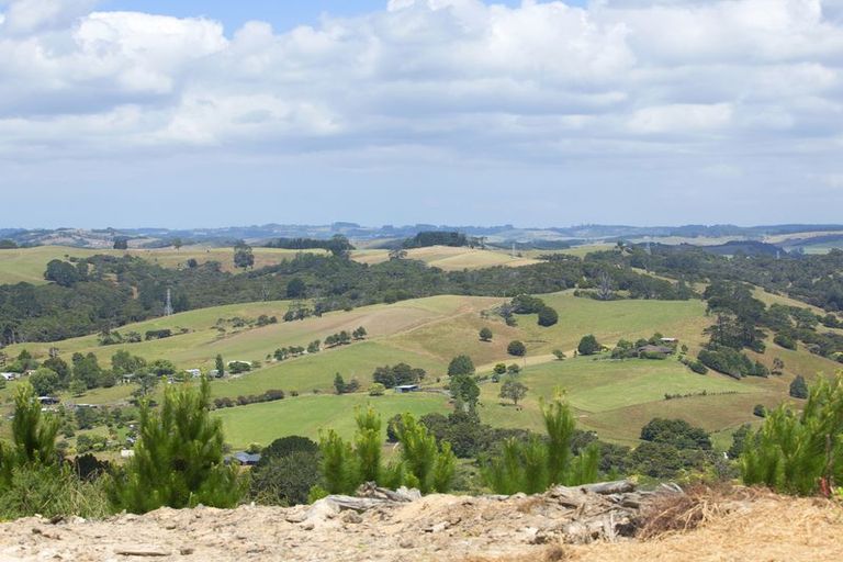 Photo of property in 1400 Kaipara Coast Highway, Kaukapakapa, 0984