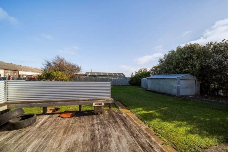 Photo of property in 53 Burns Street, Hawera, 4610