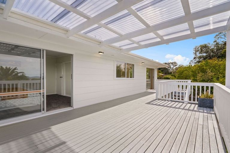 Photo of property in 34 Cyclarama Crescent, Massey, Auckland, 0614