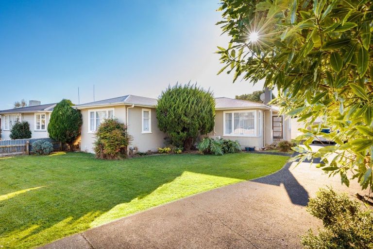 Photo of property in 183 Tremaine Avenue, Westbrook, Palmerston North, 4412