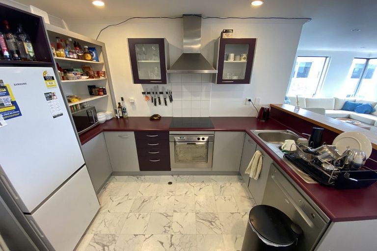 Photo of property in Terrace Heights Apartments, 14d/163 The Terrace, Wellington Central, Wellington, 6011