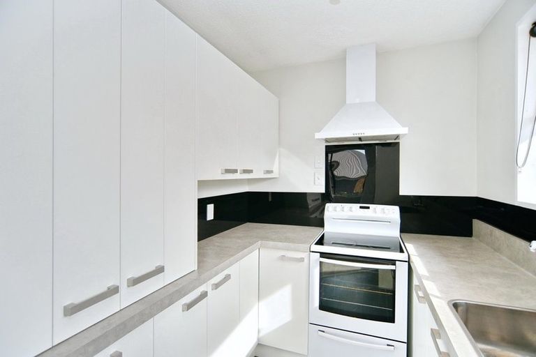 Photo of property in 2/106 Reynolds Avenue, Bishopdale, Christchurch, 8053