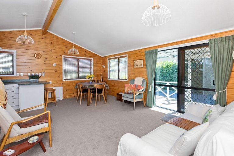 Photo of property in 72a Avondale Road, Taradale, Napier, 4112