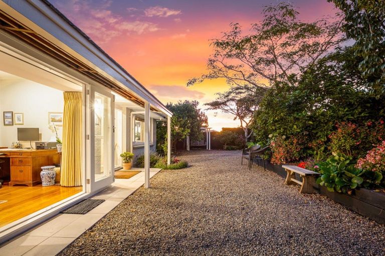 Photo of property in 11 Brighton Terrace, Mairangi Bay, Auckland, 0630