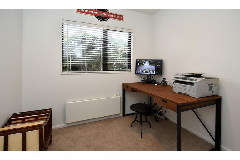 Photo of property in 22 Pohutukawa Crescent, Parklands, Christchurch, 8083