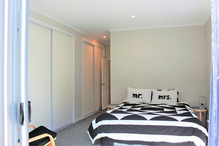 Photo of property in 2 Huarahi Pai Road, Huapai, Kumeu, 0810