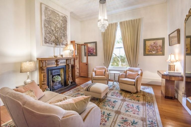 Photo of property in 11 Rattray Street, Devonport, Auckland, 0624