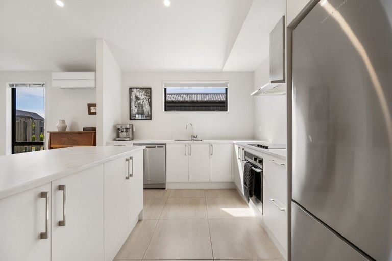 Photo of property in 34 Obelisk Street, Wanaka, 9305