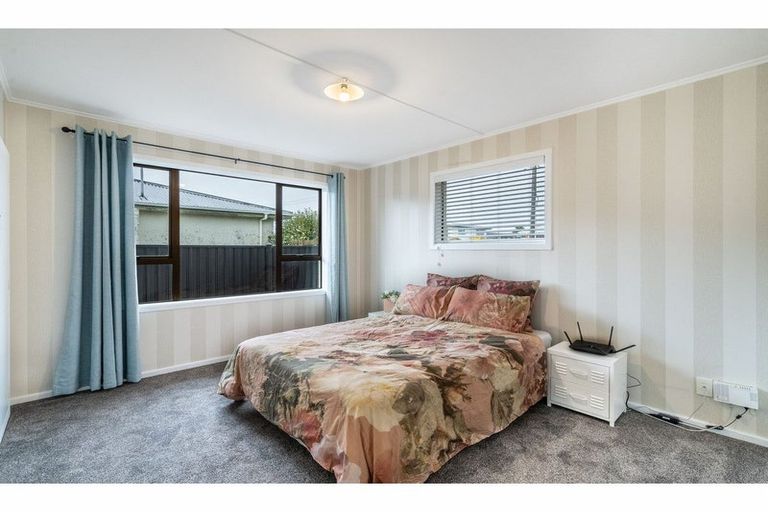 Photo of property in 32a Holloway Street, Waikiwi, Invercargill, 9810