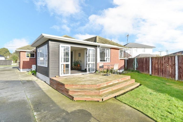 Photo of property in 9 Wildwood Avenue, Wainoni, Christchurch, 8061