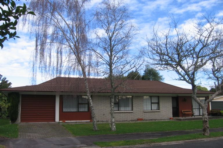 Photo of property in 1 Partington Place, Beerescourt, Hamilton, 3200