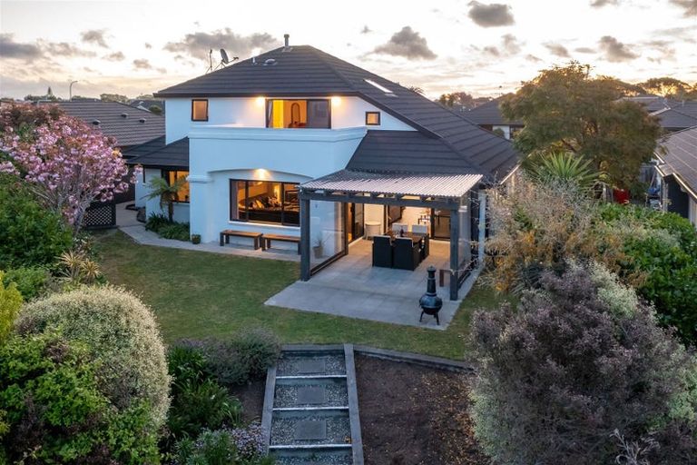 Photo of property in 4 Consort Close, Paraparaumu Beach, Paraparaumu, 5032