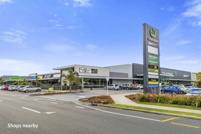 Photo of property in 2/92 Ngatai Road, Otumoetai, Tauranga, 3110