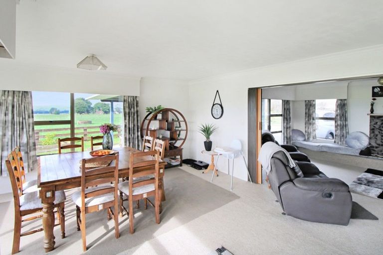 Photo of property in 156 Ross Road, Maharahara, Dannevirke, 4972