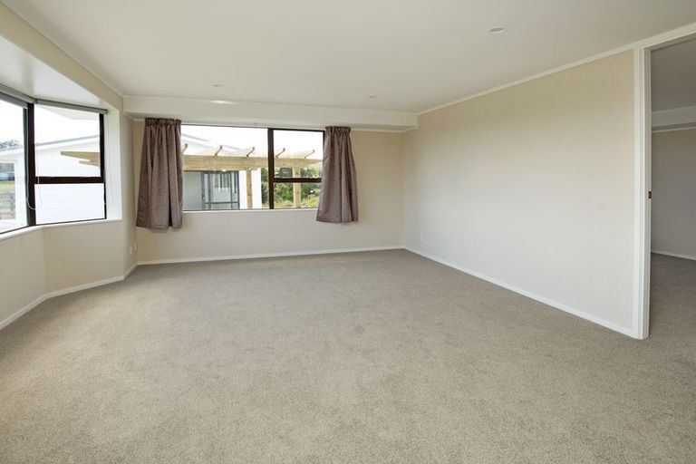 Photo of property in 1400 Kaipara Coast Highway, Kaukapakapa, 0984