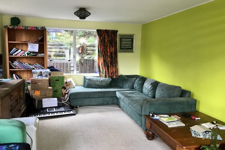 Photo of property in 15e Glen Road, Stokes Valley, Lower Hutt, 5019