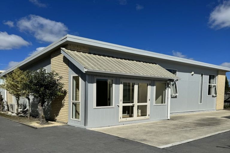 Photo of property in 3a Elizabeth Street, Riccarton, Christchurch, 8011