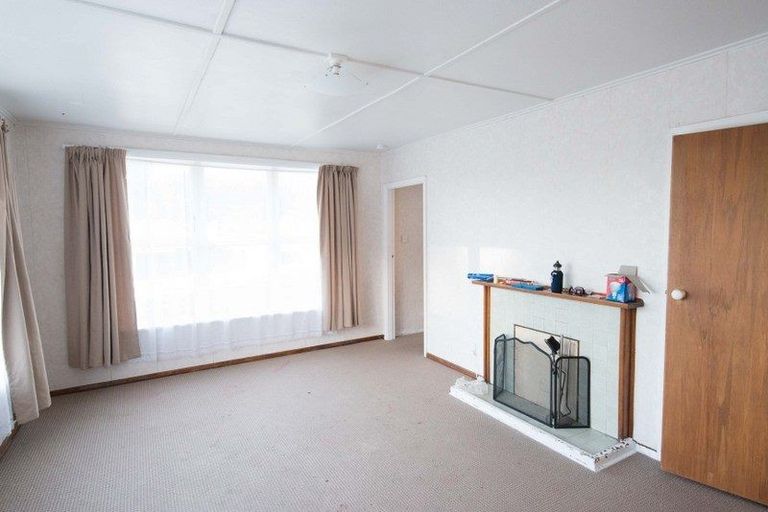 Photo of property in 236 Waddington Drive, Naenae, Lower Hutt, 5011