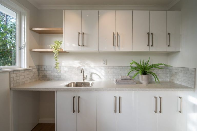 Photo of property in 4 Mayfair Place, Tawa, Wellington, 5028