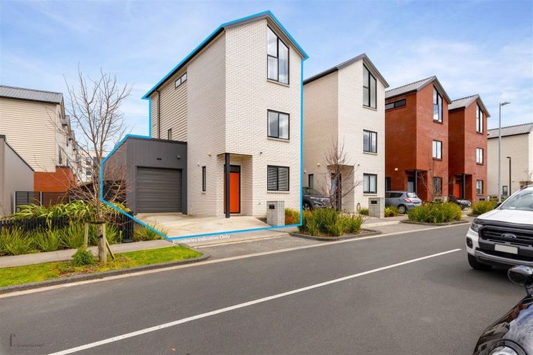 Photo of property in 4 Peihana Road, Hobsonville, Auckland, 0616